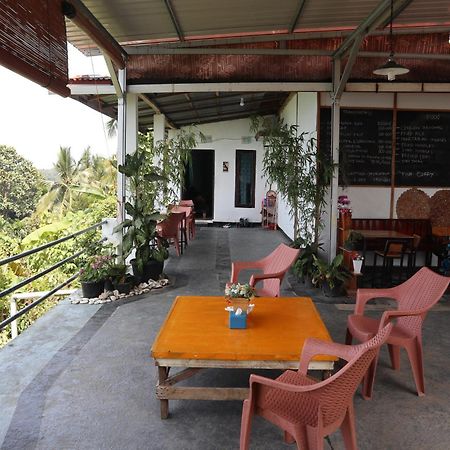 The View Padang, Amazing View, 8 Mins Mentawai Fast Ferry, Cold Beer,Close To Restaurants Dış mekan fotoğraf