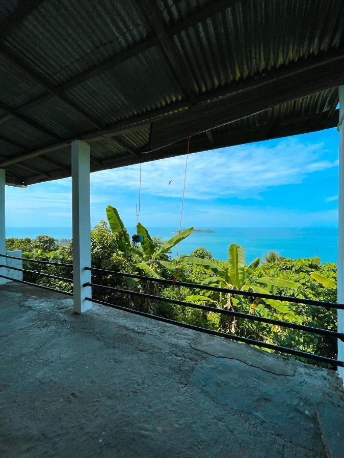 The View Padang, Amazing View, 8 Mins Mentawai Fast Ferry, Cold Beer,Close To Restaurants Dış mekan fotoğraf