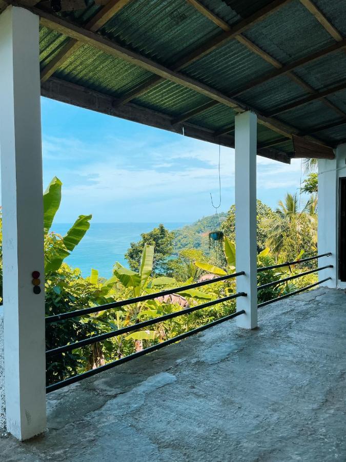 The View Padang, Amazing View, 8 Mins Mentawai Fast Ferry, Cold Beer,Close To Restaurants Dış mekan fotoğraf