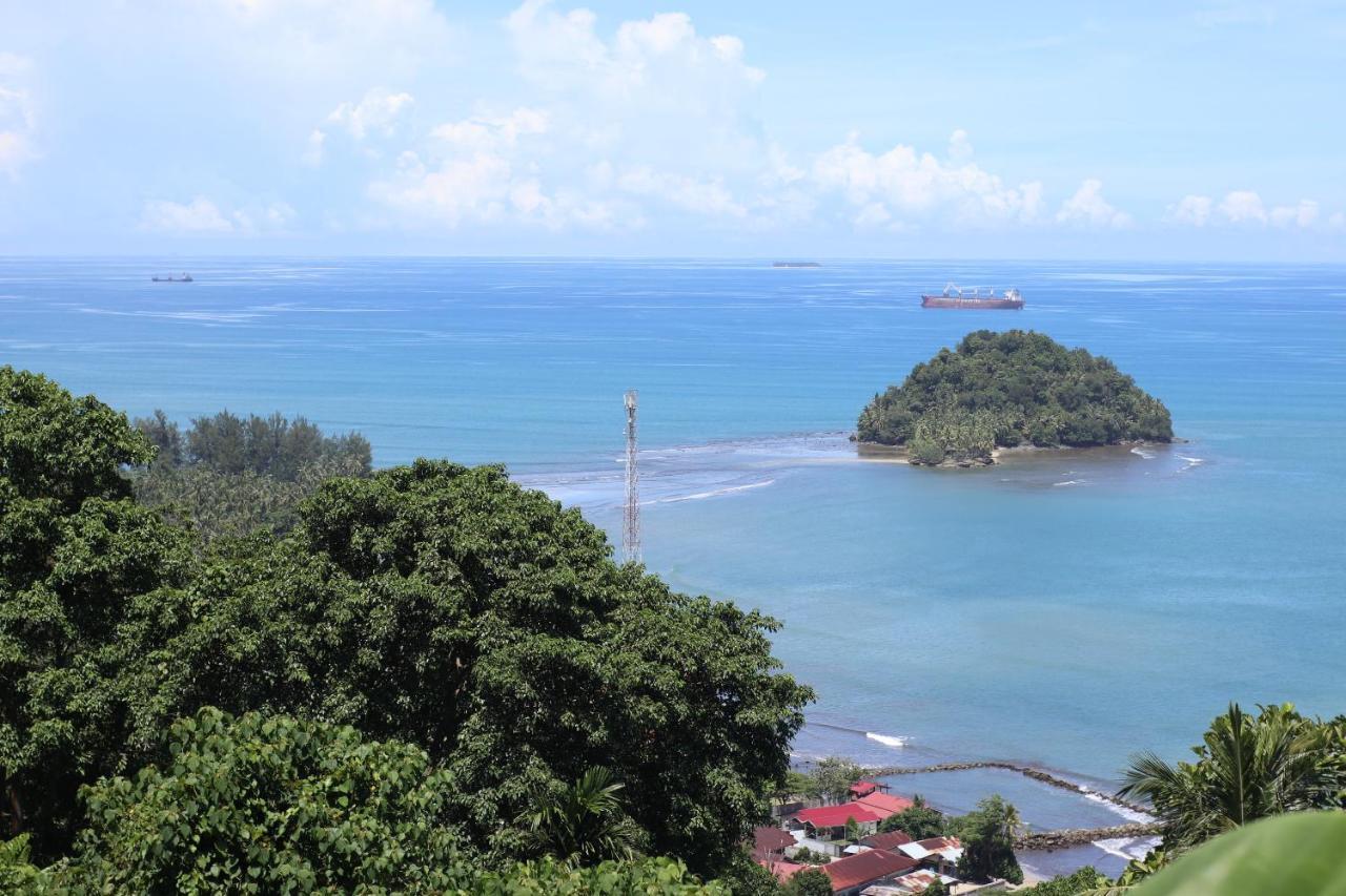 The View Padang, Amazing View, 8 Mins Mentawai Fast Ferry, Cold Beer,Close To Restaurants Dış mekan fotoğraf