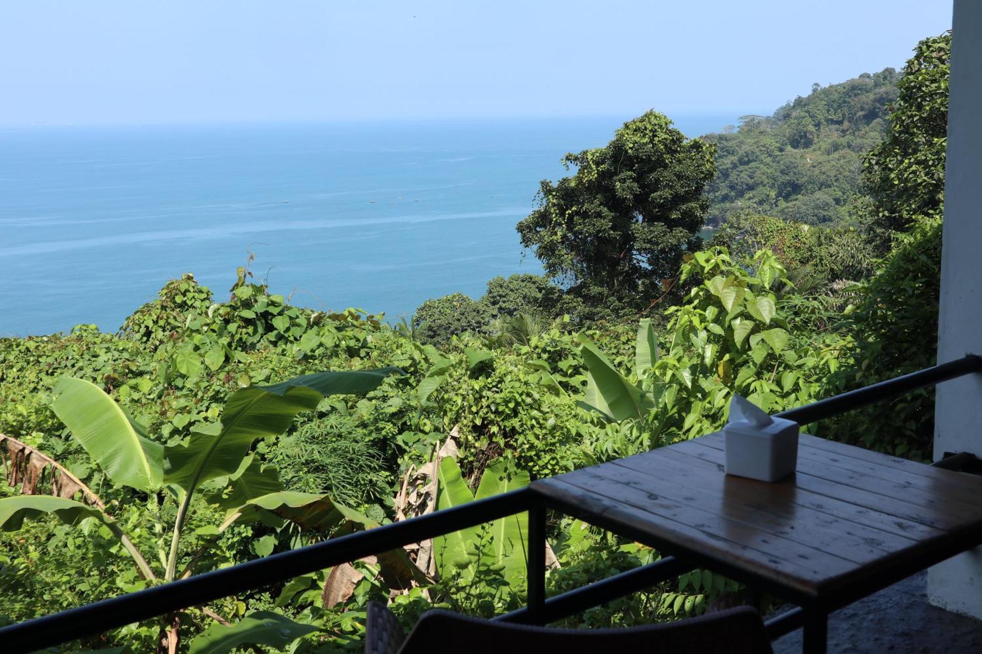 The View Padang, Amazing View, 8 Mins Mentawai Fast Ferry, Cold Beer,Close To Restaurants Dış mekan fotoğraf