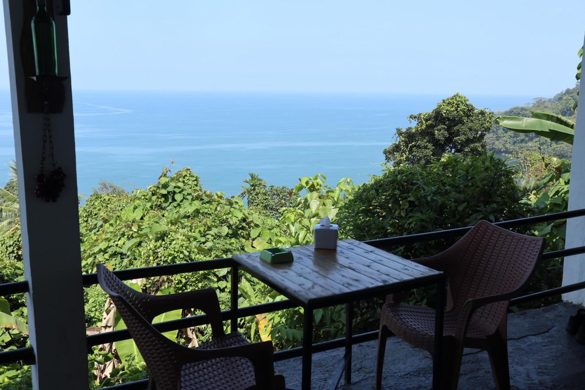 The View Padang, Amazing View, 8 Mins Mentawai Fast Ferry, Cold Beer,Close To Restaurants Dış mekan fotoğraf