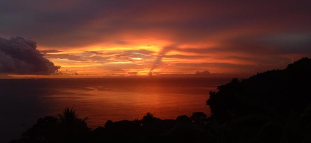 The View Padang, Amazing View, 8 Mins Mentawai Fast Ferry, Cold Beer,Close To Restaurants Dış mekan fotoğraf